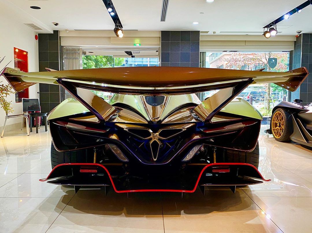 Apollo IE ML Golden Dragon is a limited edition hybrid fully electric vehicle