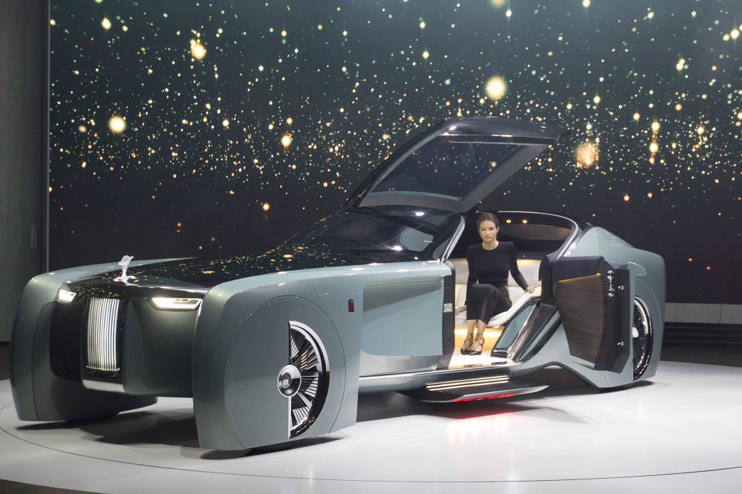 Get Into The Future Of 2035-Rolls Royce 103 EX, It's Beyond